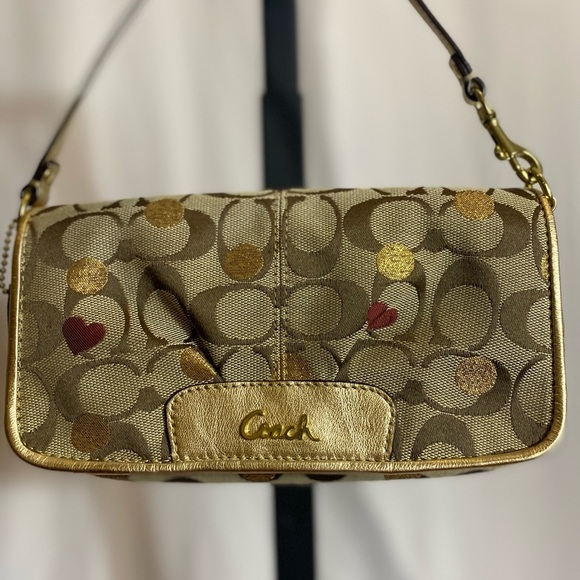 π π Host Pick ππ COACH LAURA SIGNATURE SECRET ADMIRER TOTE and WRISTLET - Picture 5 of 16